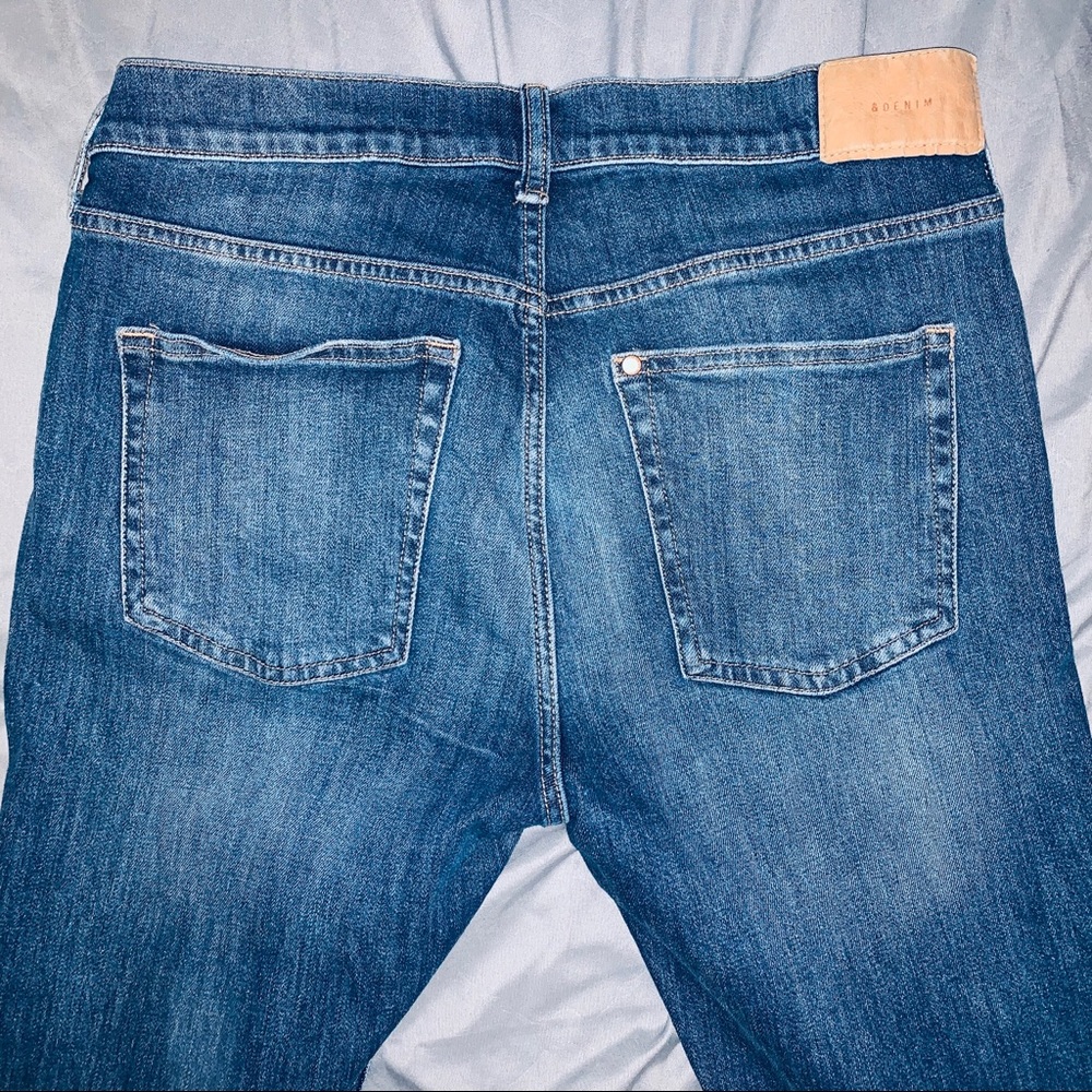 H&M Distressed Jeans - Picture 5 of 6